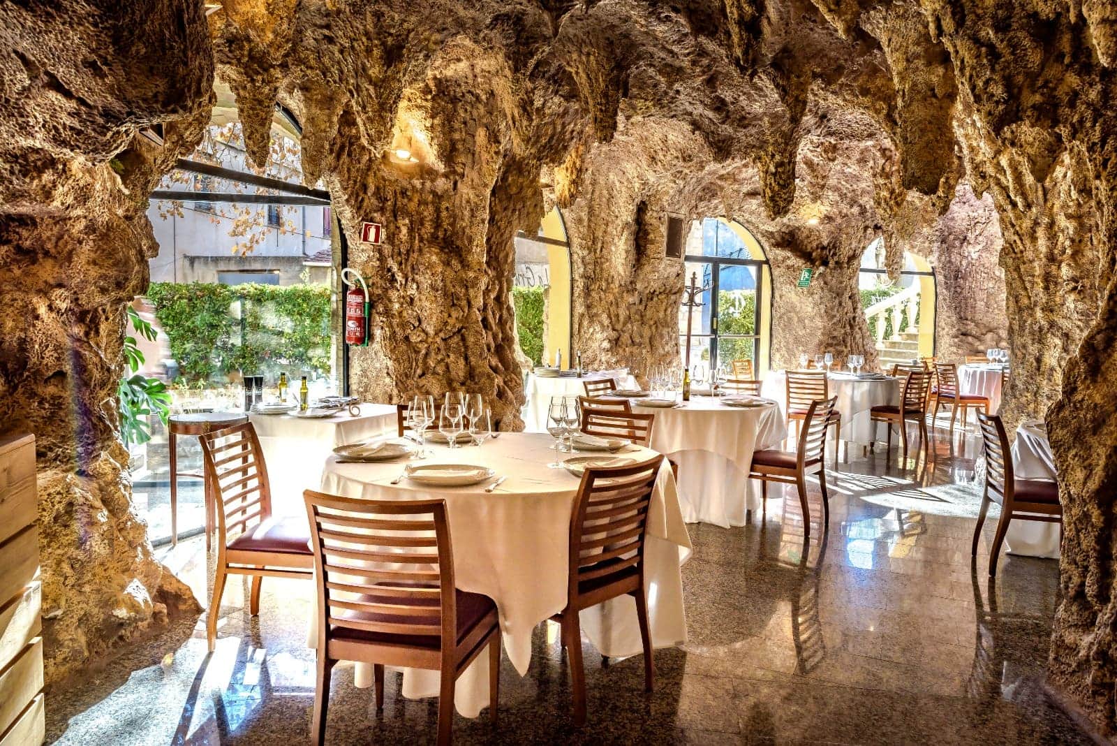 La Gruta Gastronómica (Alcoy) - Turismo Alicante Interior