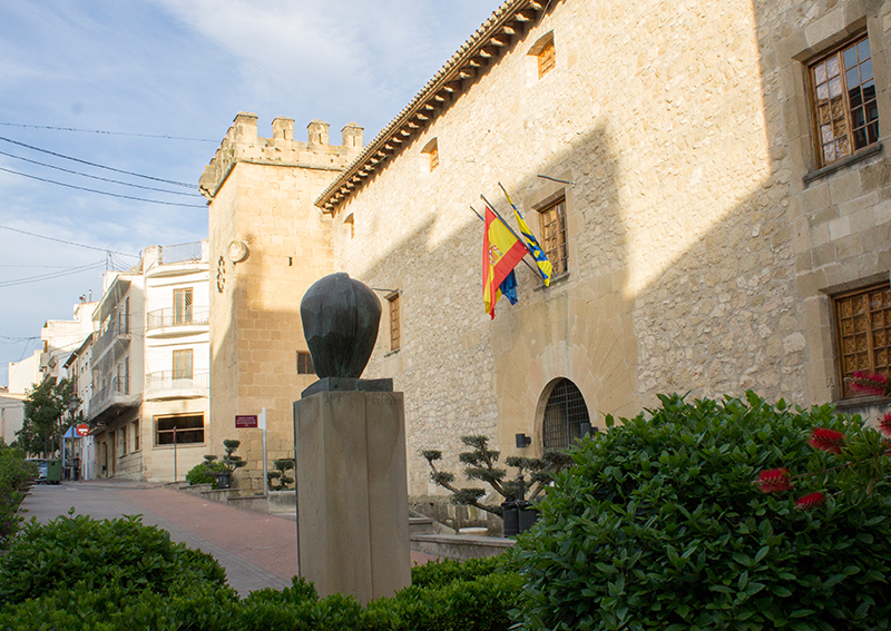 La espectacularidad renacentista del Palacio Fortaleza del Marqués de Dos Aguas de Onil